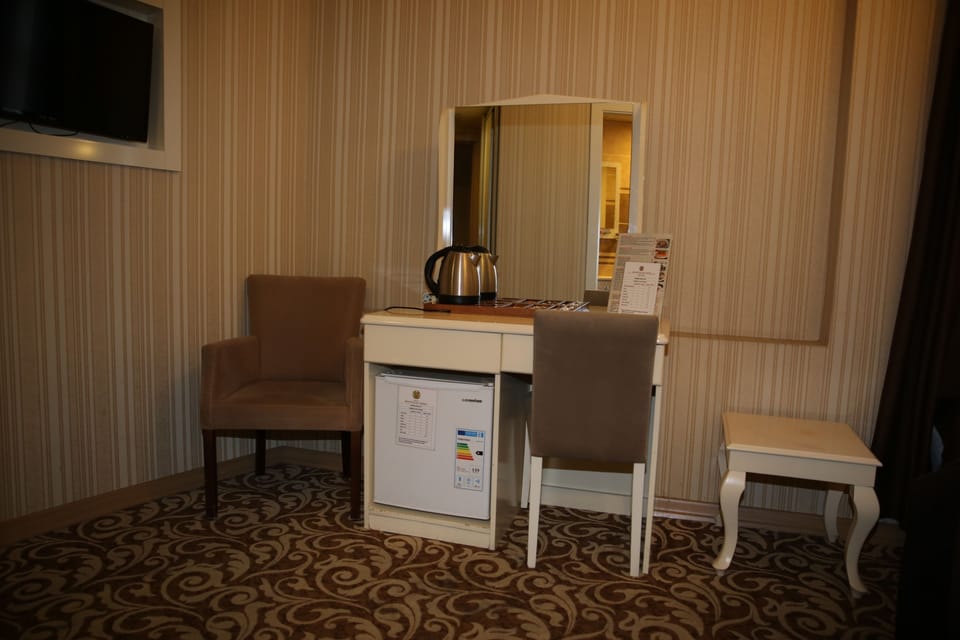 Standard Single Room | 1 bedroom, premium bedding, minibar, in-room safe