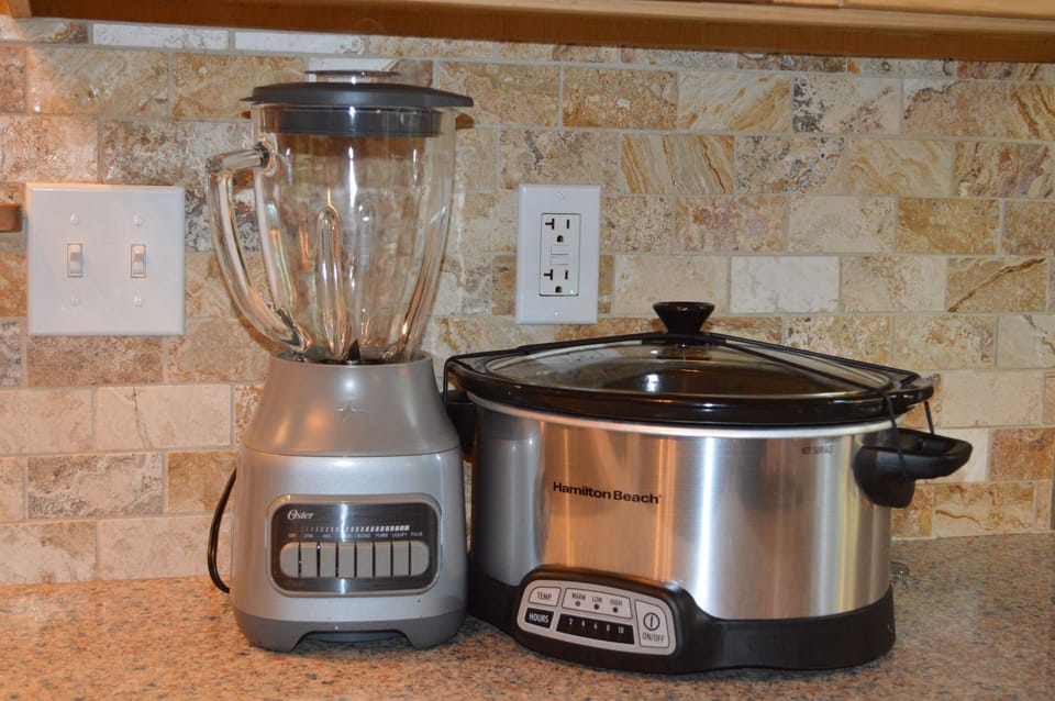 blender and crockpot available for use