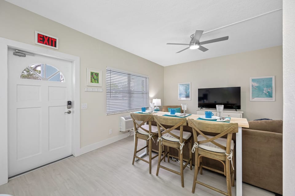 Welcoming Entry & Dining Area