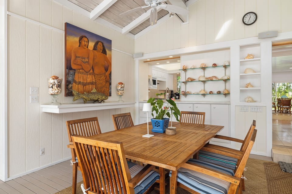 Lanai | Dining Area