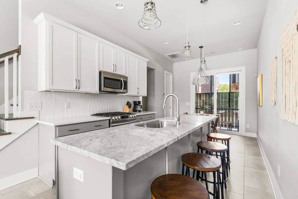 Clean kitchen for refueling
