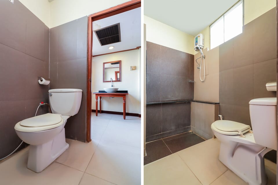 Deluxe Twin Room | Bathroom | Shower, bidet, towels, soap