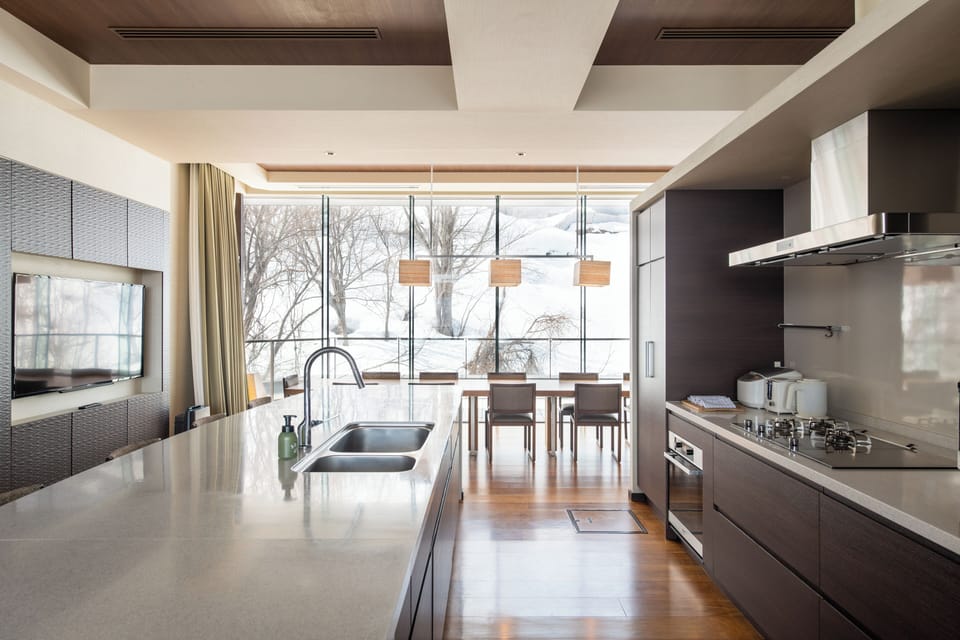 Penthouse, 4 Bedrooms | Private kitchen | Fridge, coffee/tea maker, electric kettle