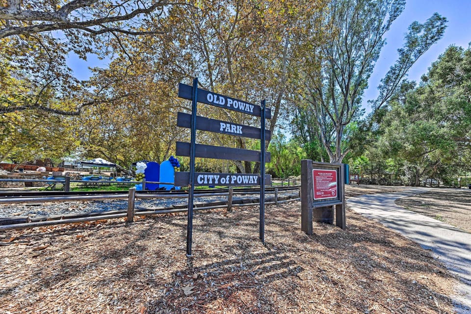 Walk to Old Poway Park