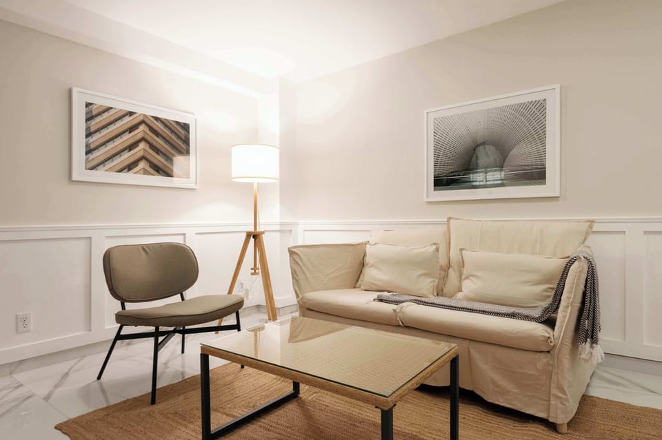 A cozy and relaxing room