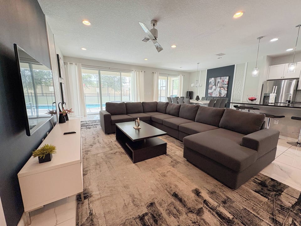 House (Multiple Bedrooms) | Interior