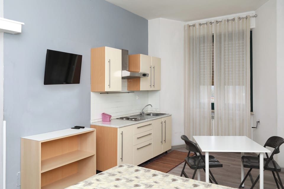 Classic Studio | Down comforters, free WiFi, bed sheets