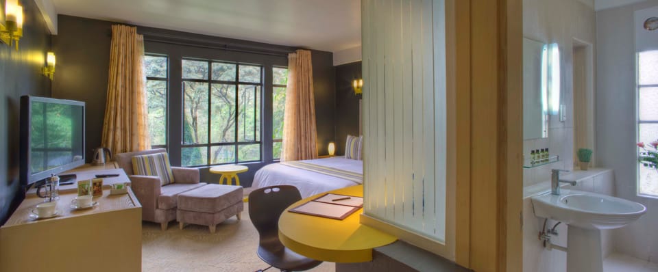 Minibar, in-room safe, desk, soundproofing