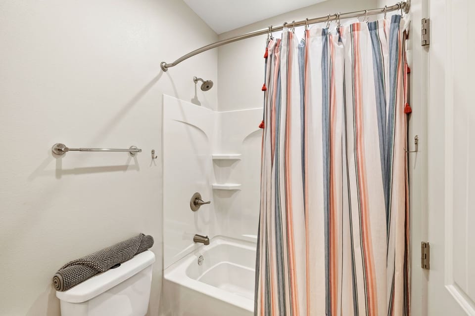 Bathroom #3 includes a tub/shower combo.