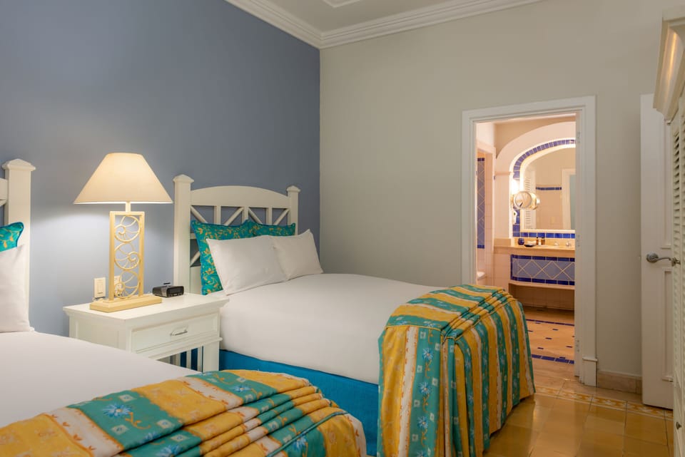 Master Suite Ocean View | Premium bedding, down comforters, pillowtop beds, in-room safe