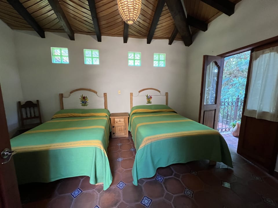 Classic Double Room | WiFi (free), bed sheets