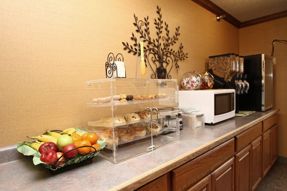 Free daily self-serve breakfast