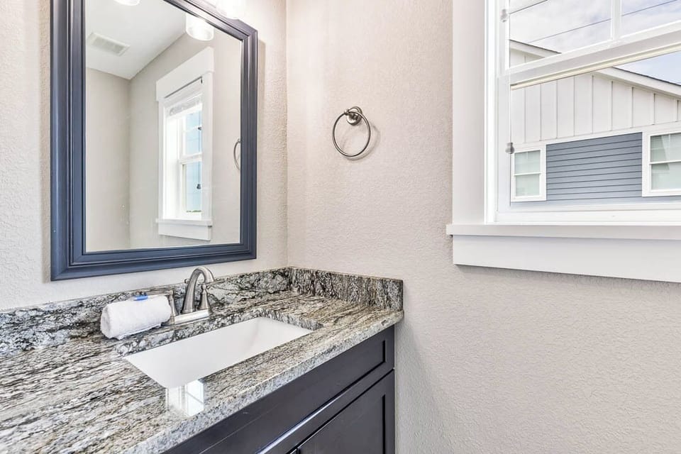 Half Bathroom on Landing