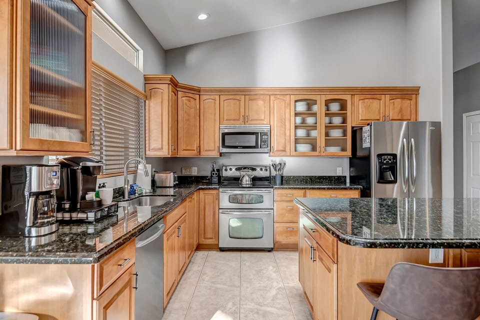 Great gourmet display kitchen with bar seating