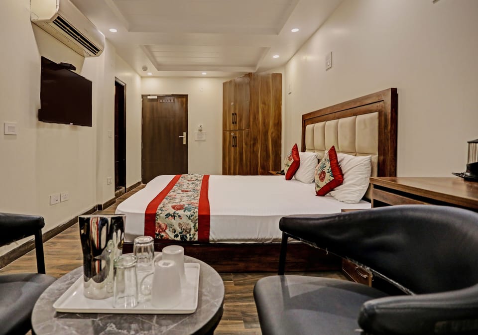 Deluxe Studio Suite | Premium bedding, individually decorated, individually furnished, desk
