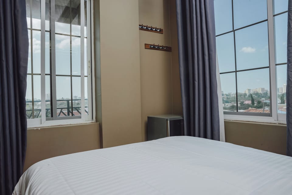 Blackout drapes, soundproofing, iron/ironing board, WiFi (free)