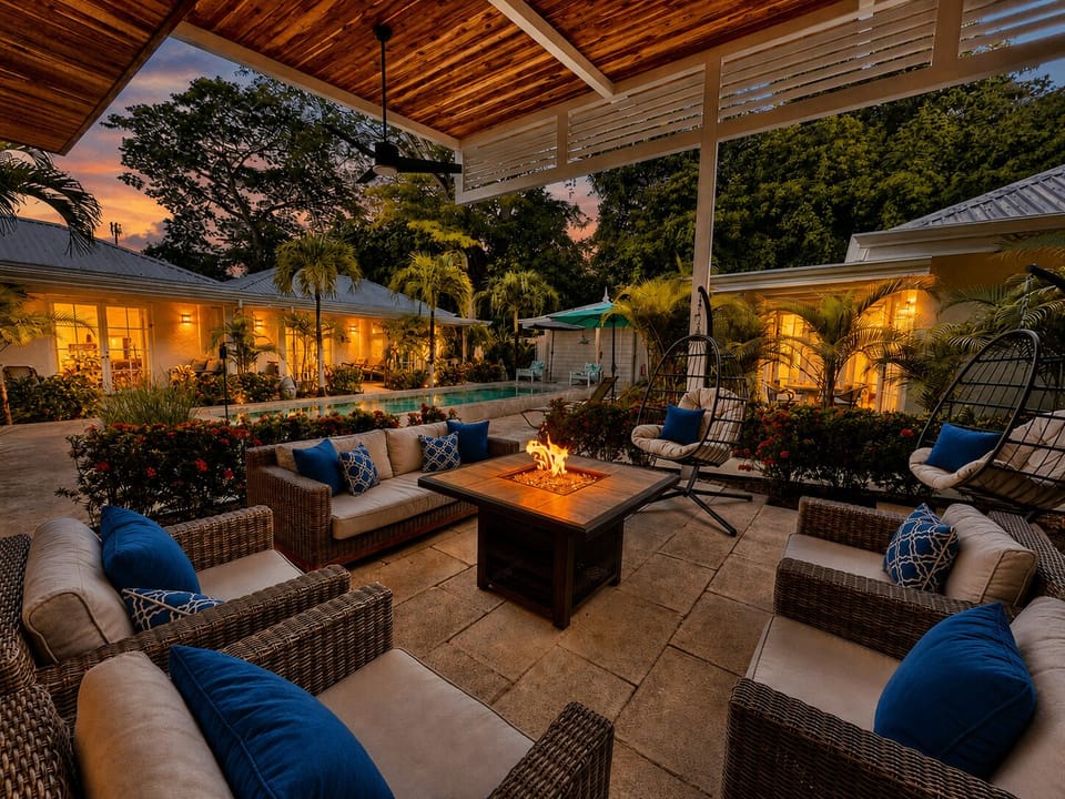 Outdoor living with firepit