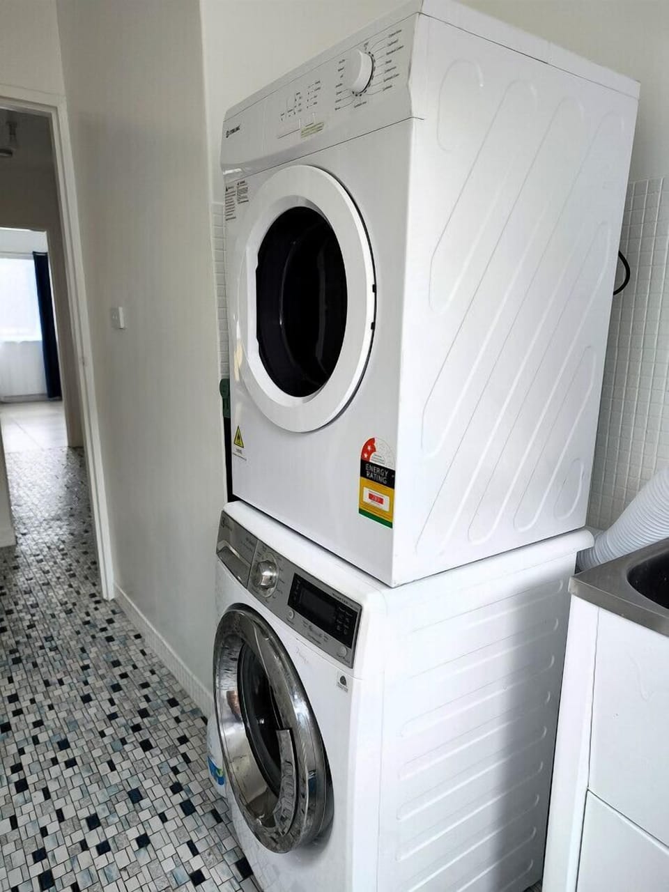 Washing machine and dryer