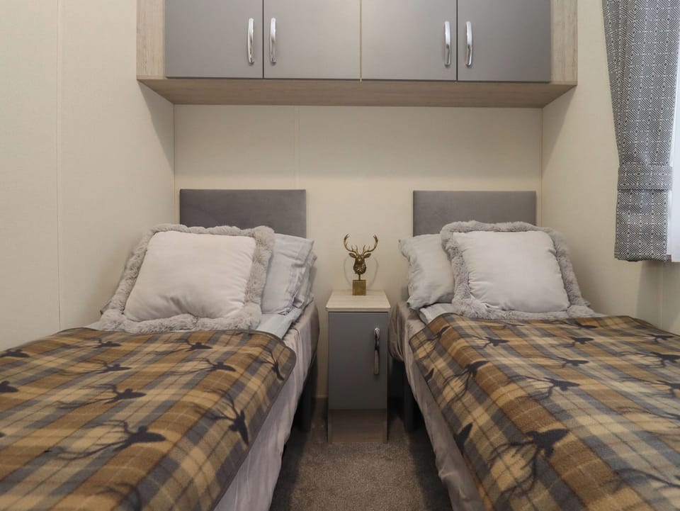 Cottage | 2 bedrooms, individually decorated, individually furnished, free WiFi