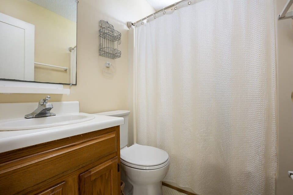 Second Full Bathroom on the Mid Level 