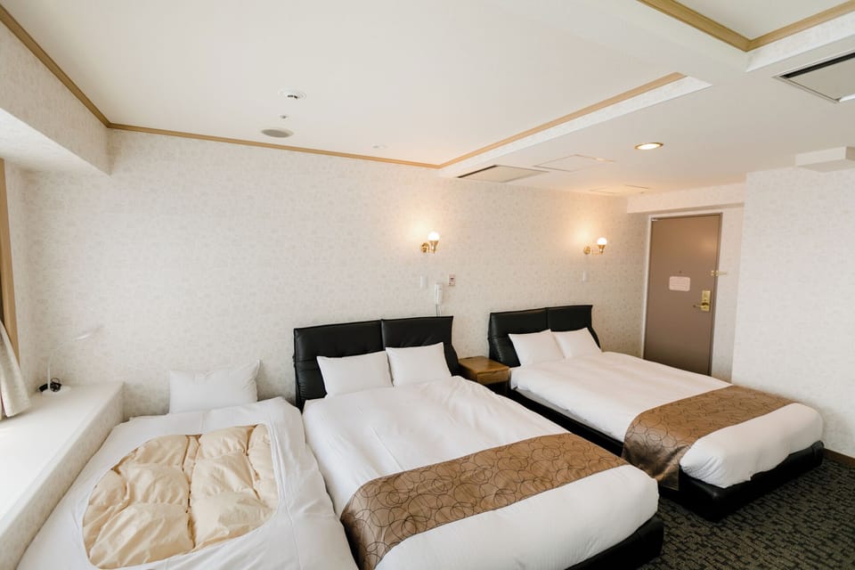 Deluxe Room, Non Smoking | Desk, iron/ironing board, free WiFi, bed sheets