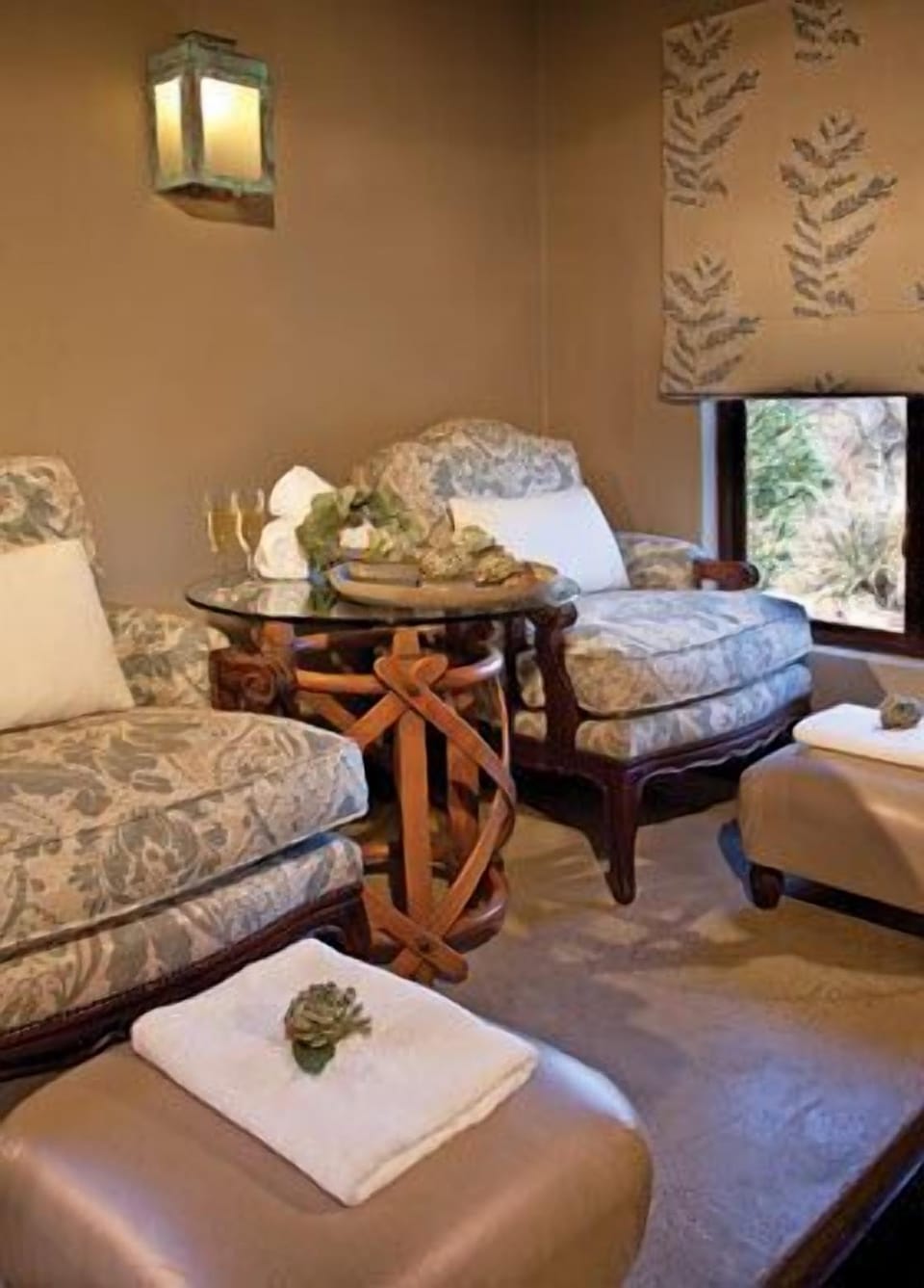Couples treatment rooms, sauna, hot tub, steam room, body treatments
