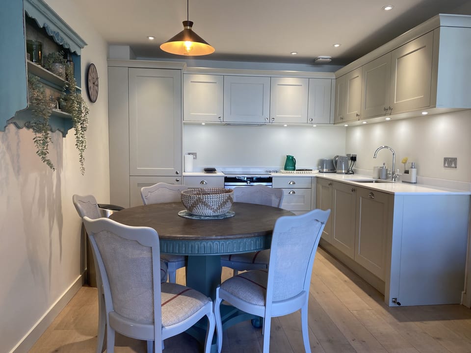 Classic House, Ensuite | Shared kitchen