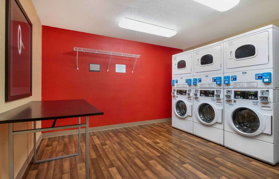 Extended Stay America Suites Indianapolis West 86th St Hotel in Pike Township
