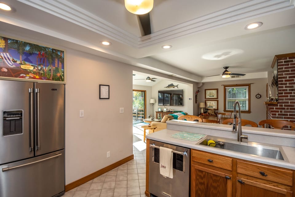 Full kitchen with stove, fridge, dishwasher, etc