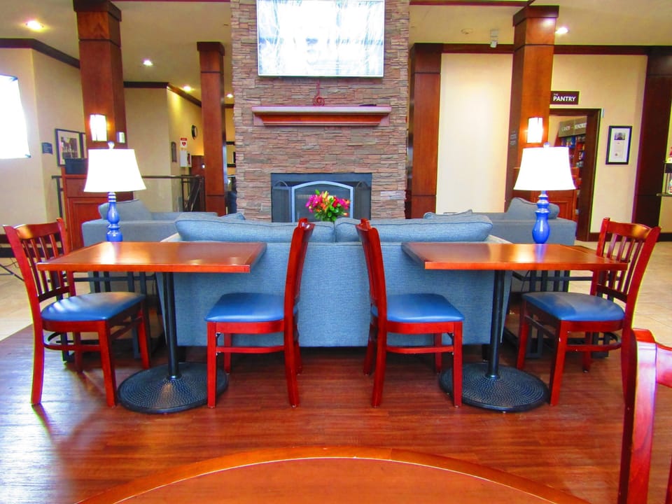 You will love the bright and common living space, perfect for relaxing after a great day.