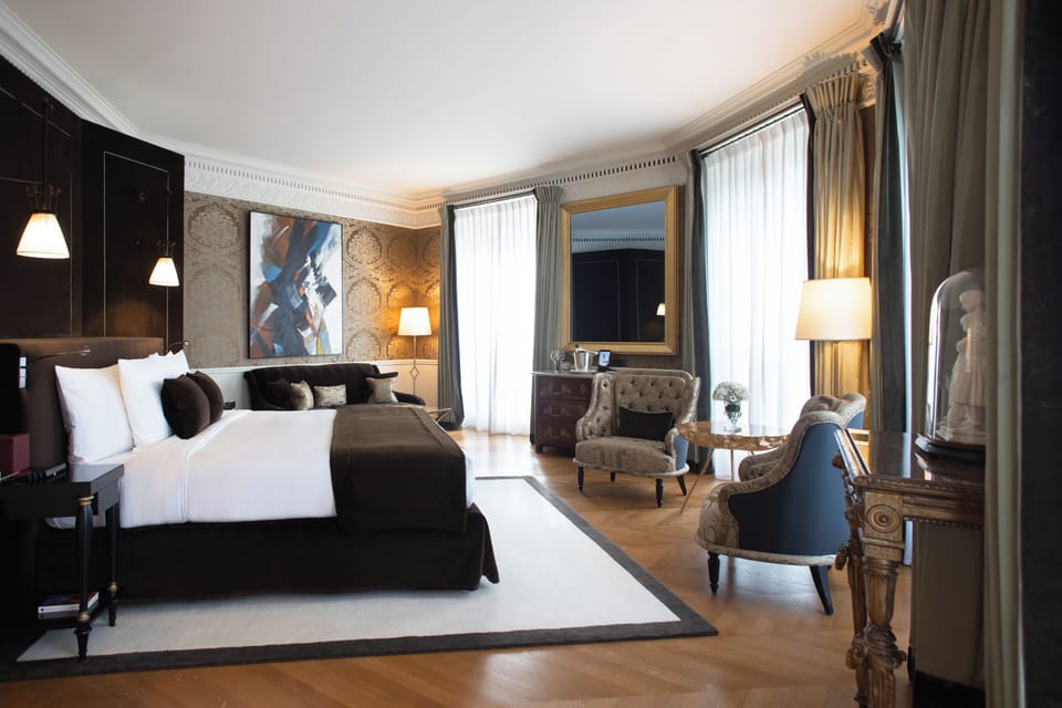 Presidential Suite | Premium bedding, down comforters, free minibar items, in-room safe