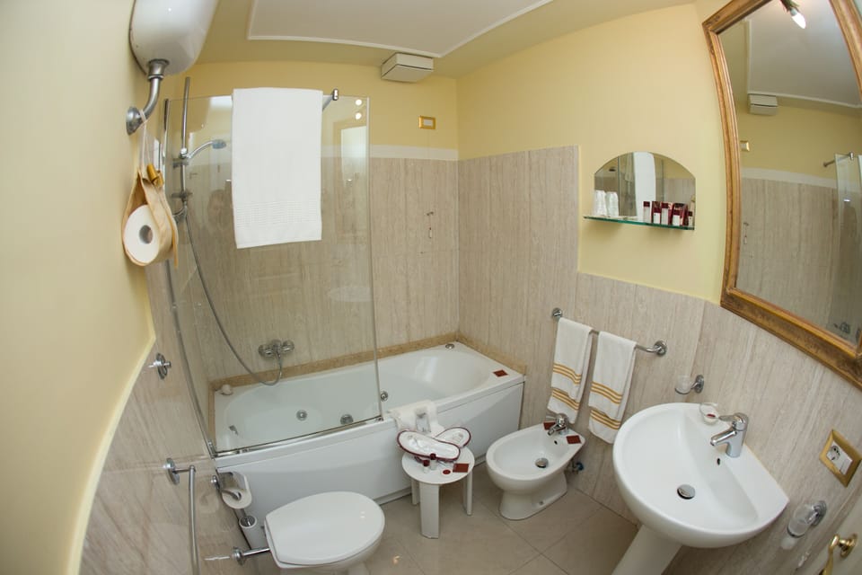 Room amenity