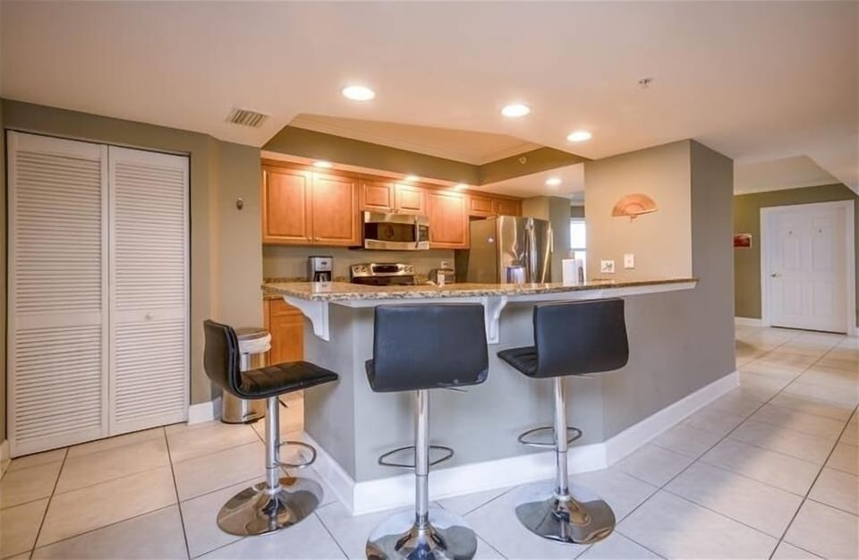 Breakfast Bar