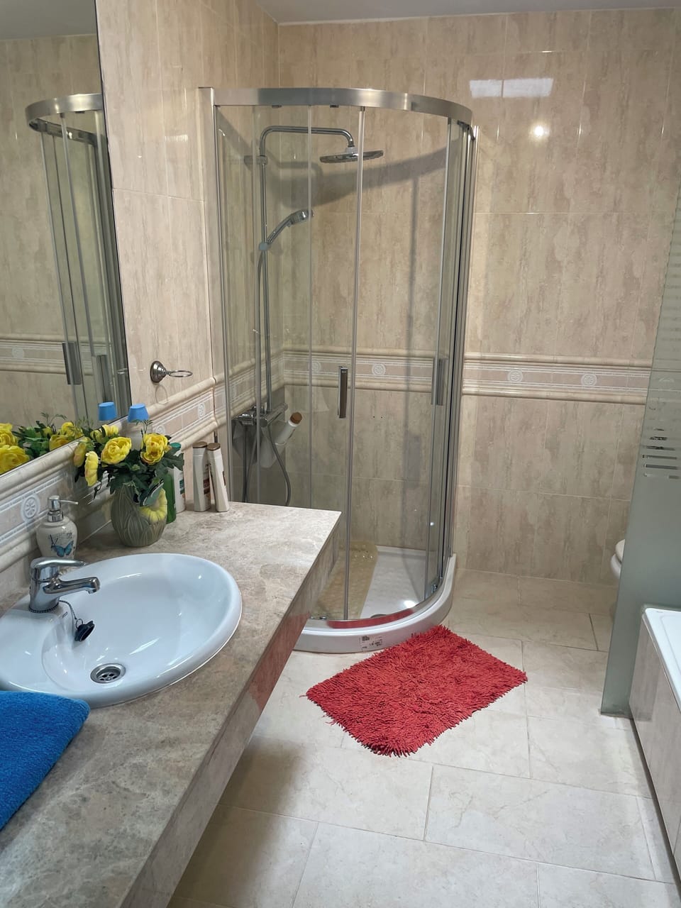 Large family bathroom