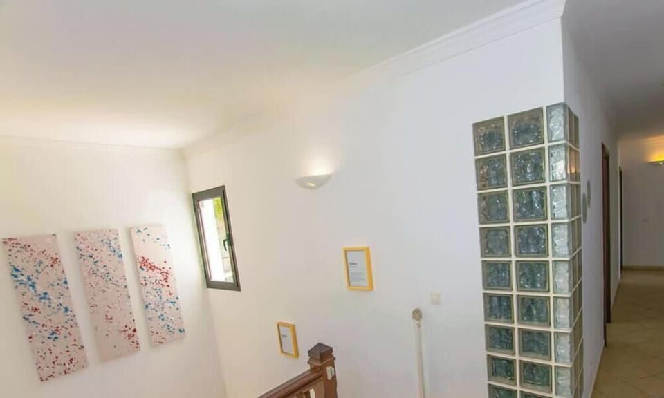 223 - Villa Ventura - Hallway