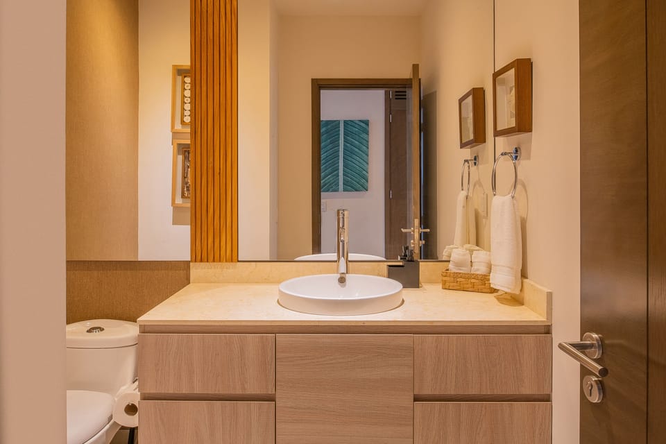 En-suite bathroom