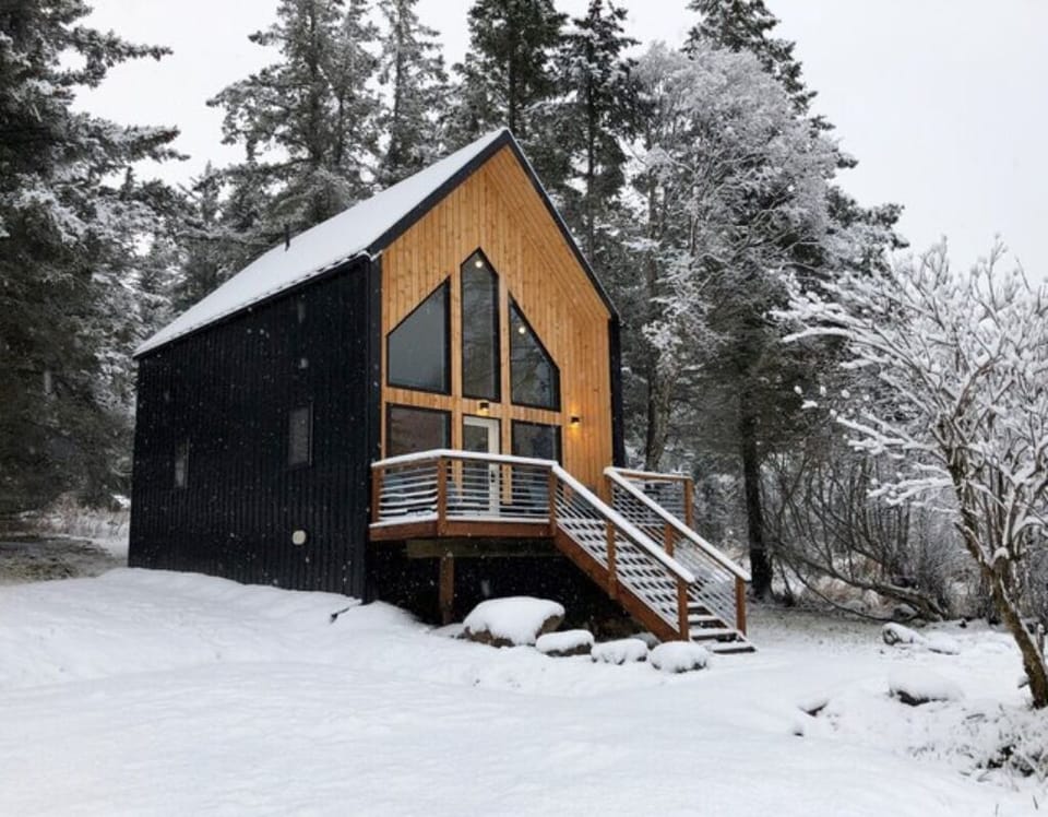 Point cabin