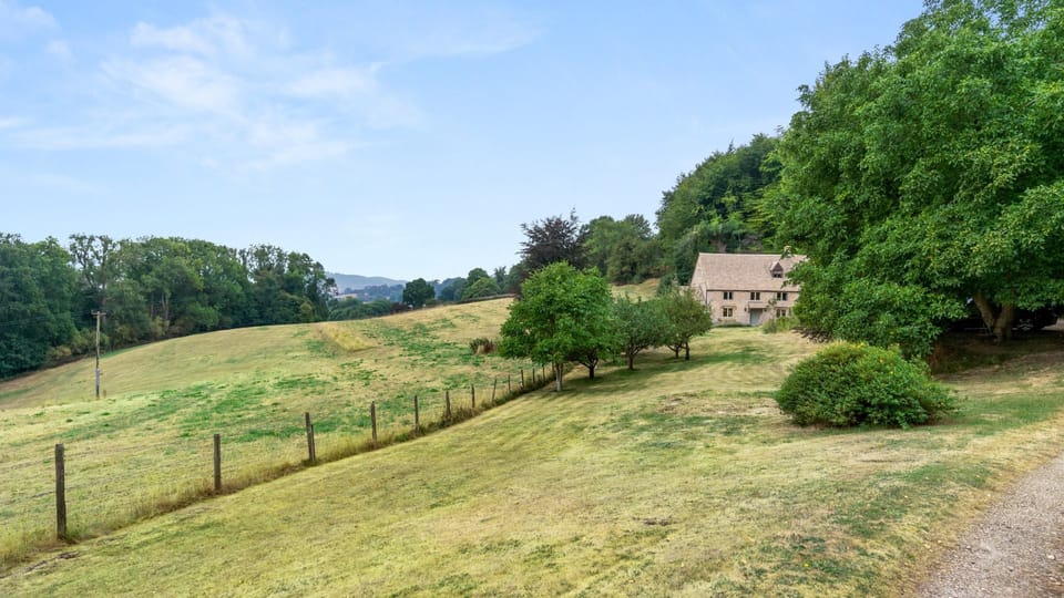 View from the driveway, Locks Cottage, Bolthole Retreats