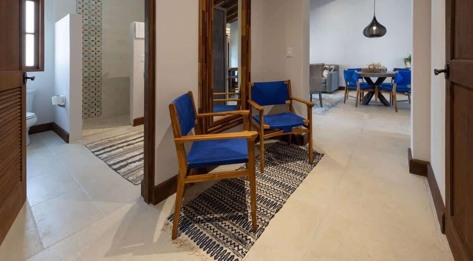 Rooms Hallway.