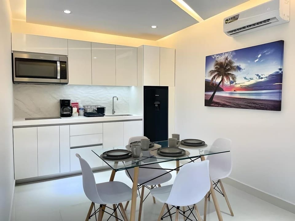 Dining table with seating for 4