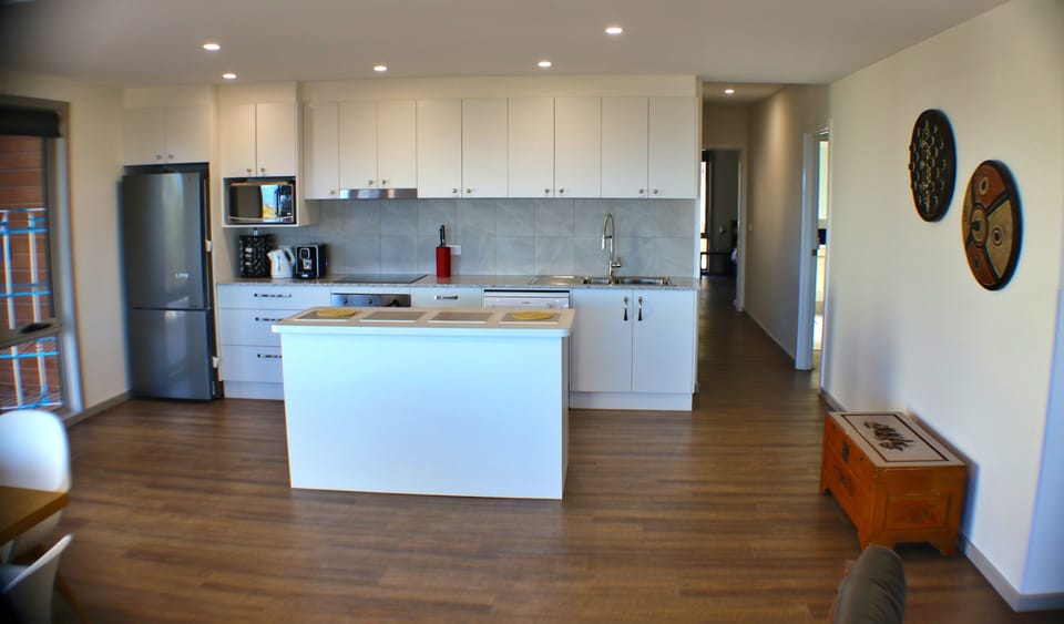 Full kitchen with all that you need.