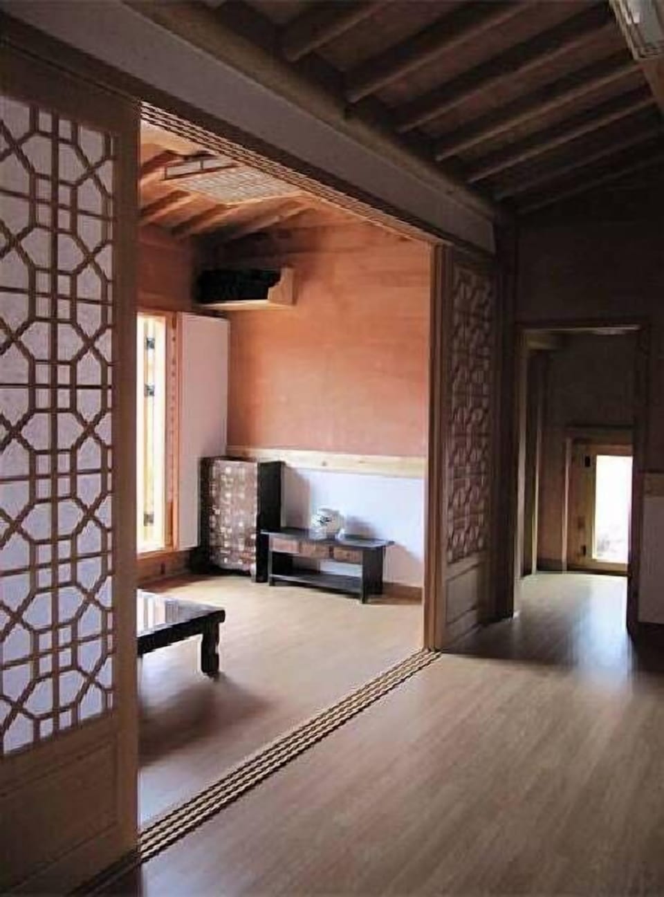 Superior Suite | WiFi (free), individually decorated, individually furnished, bed sheets