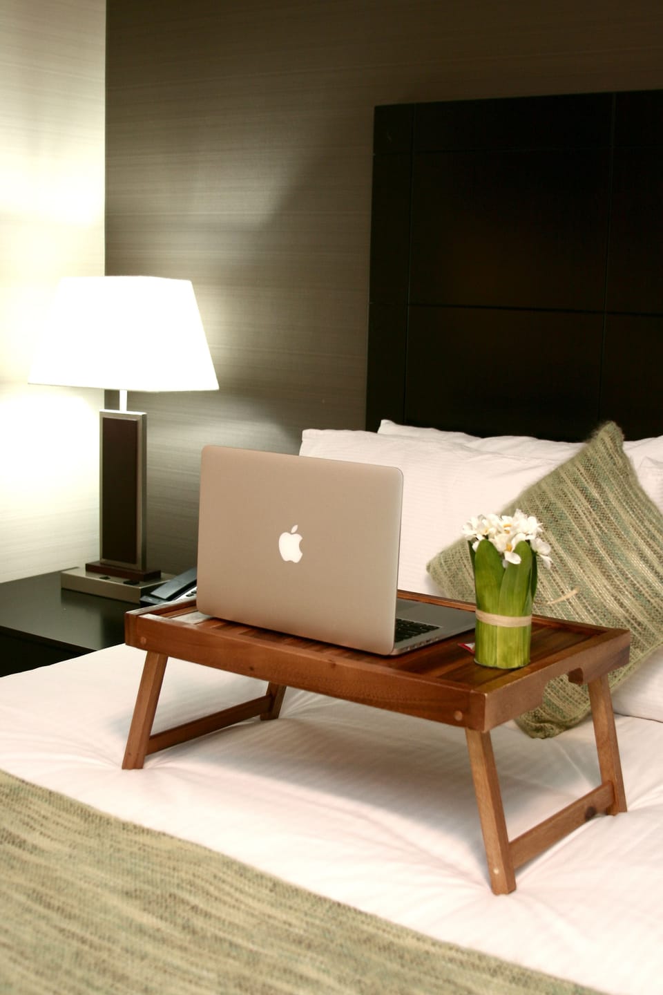 Executive Double Suite with Kitchenette | Desk, laptop workspace, iron/ironing board, travel crib