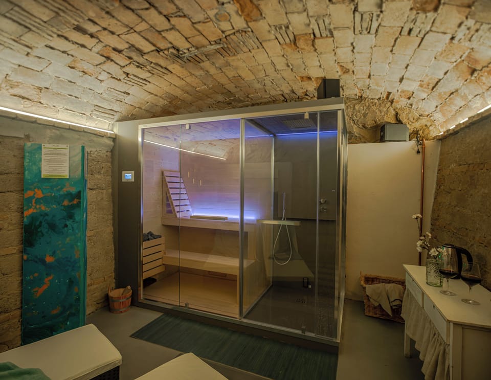 Junior Double Room, Sauna, Ground Floor | 6 bedrooms, hypo-allergenic bedding, down comforters, in-room safe
