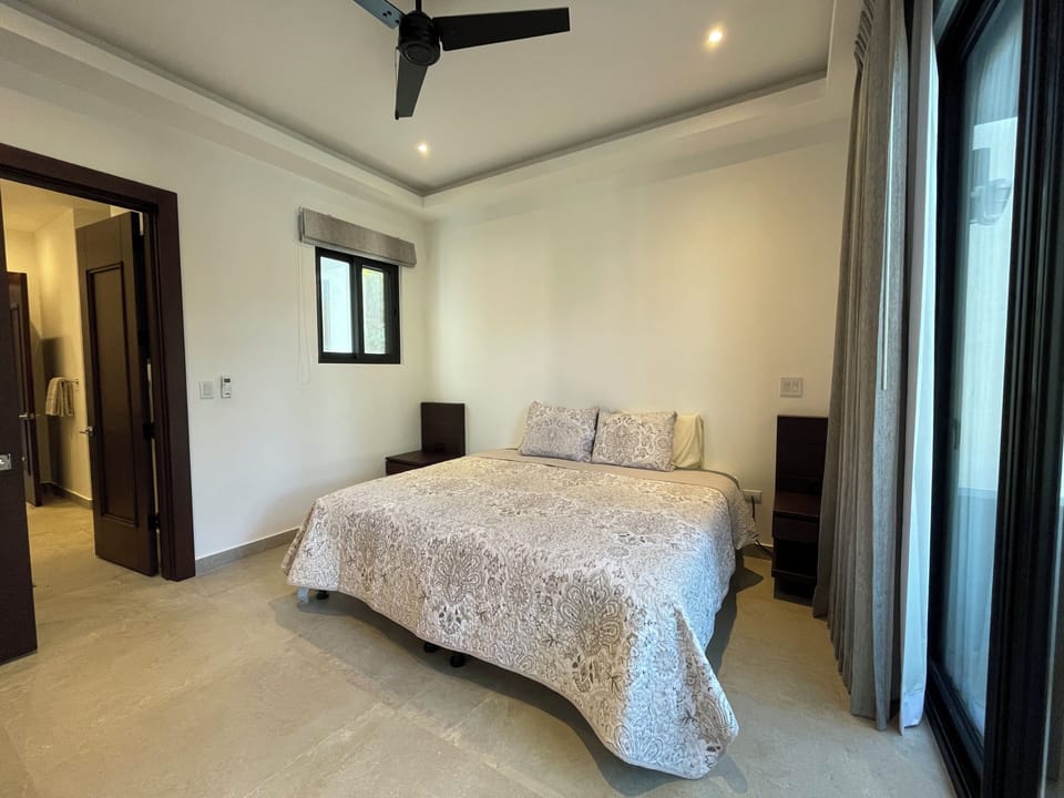 The two single beds can get together to be a king size bed.