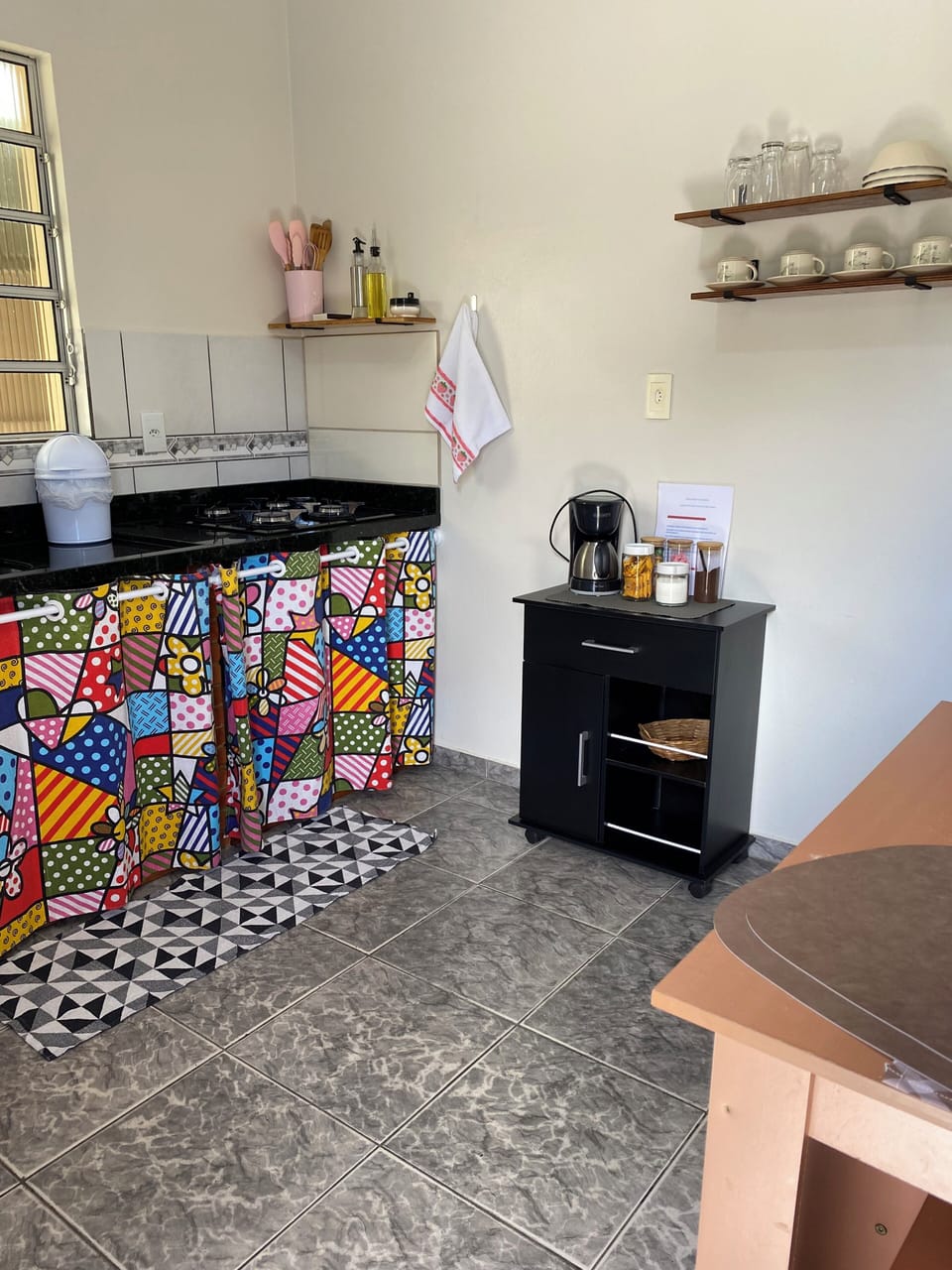 Fridge, microwave, stovetop, electric kettle