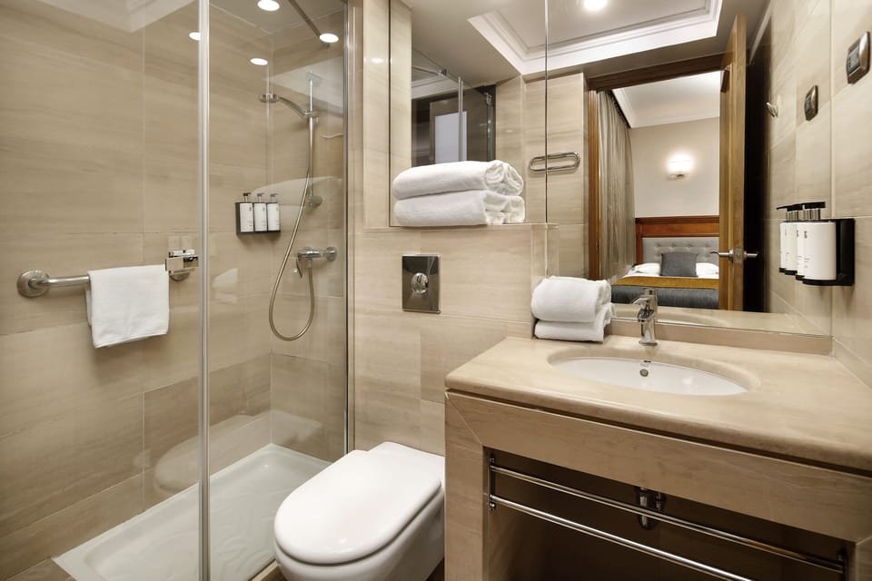 Bathroom shower