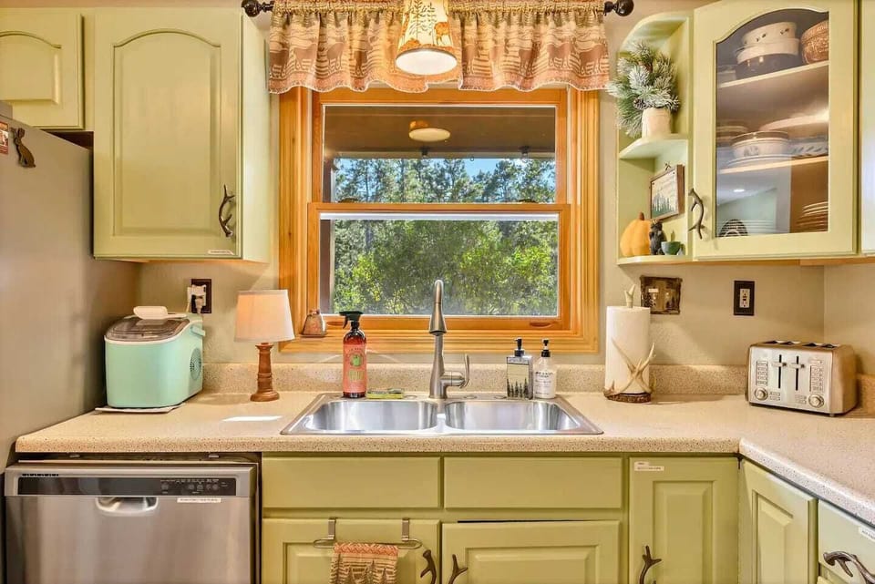 The fully-equipped chef's kitchen provides all the necessities for your meal preparations.