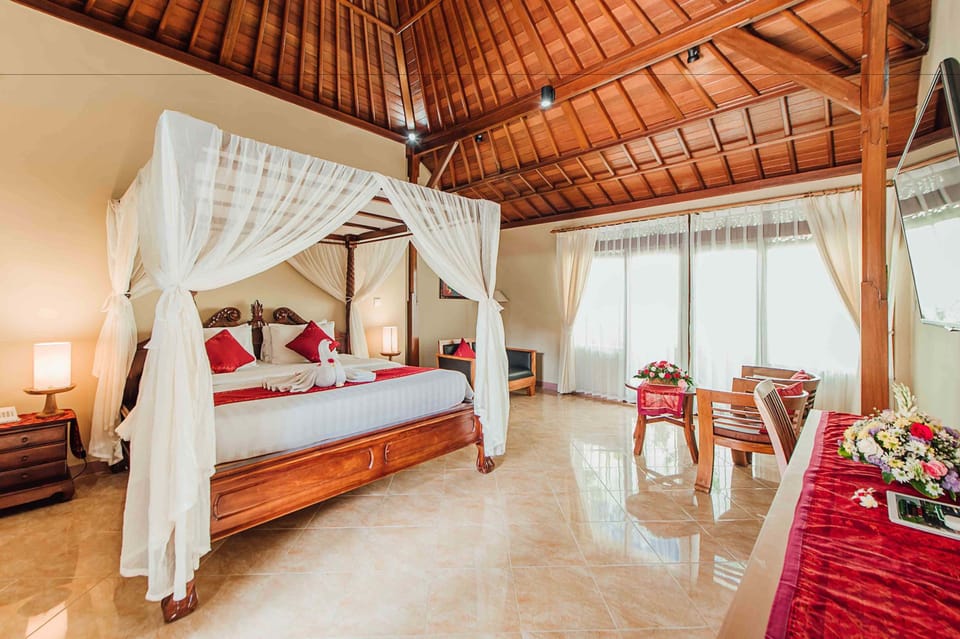 Luxury Bungalow with Terrace | Minibar, in-room safe, rollaway beds, free WiFi