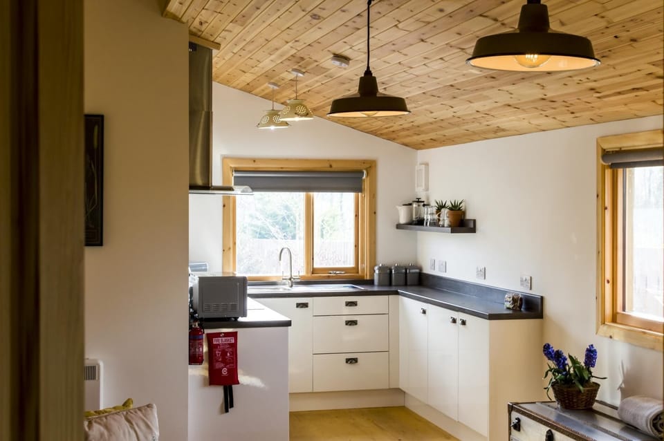 Microwave, oven, coffee/tea maker, toaster